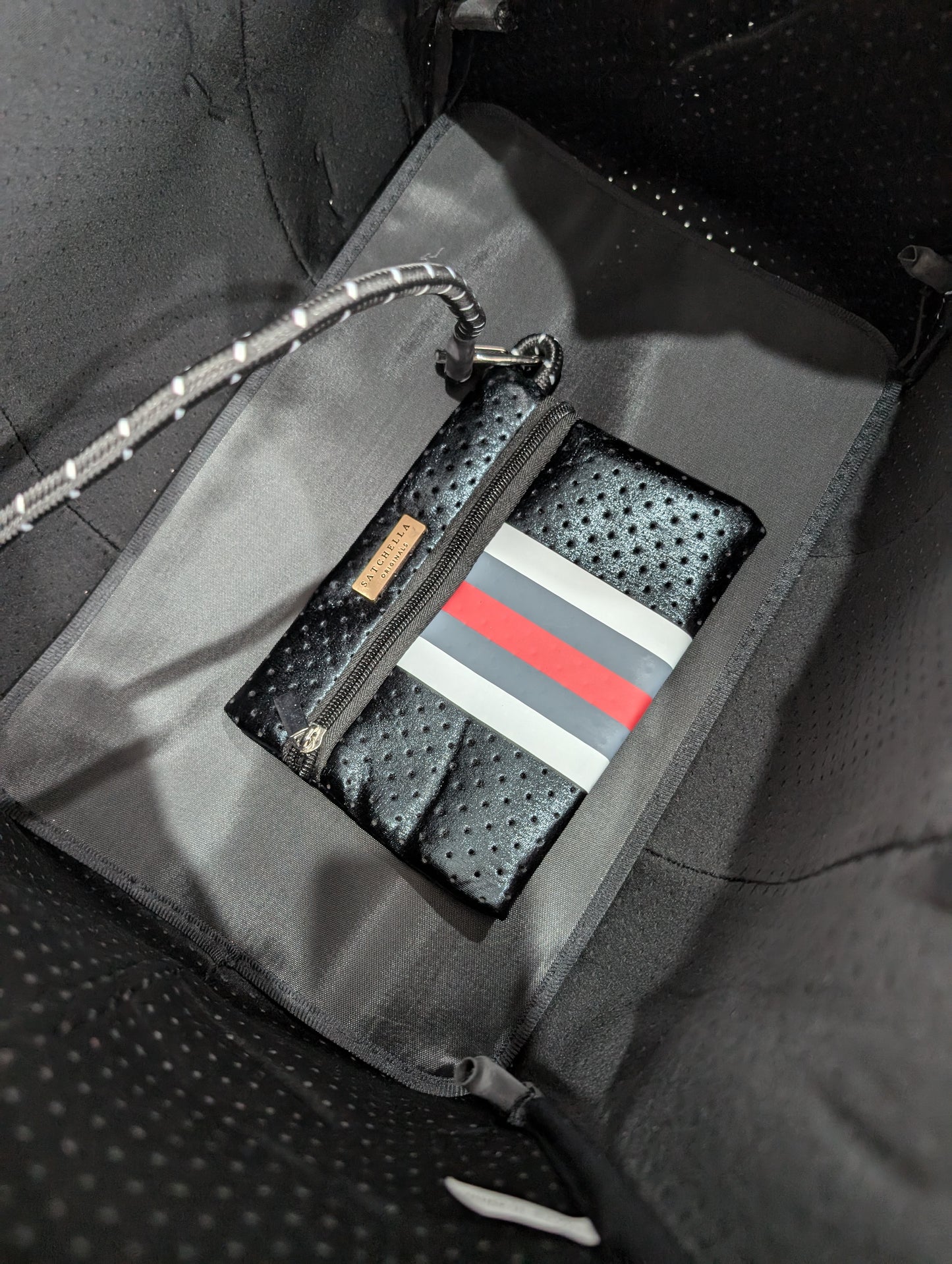 Printed Neoprene Large Tote by Satchella Originals - Black/Red