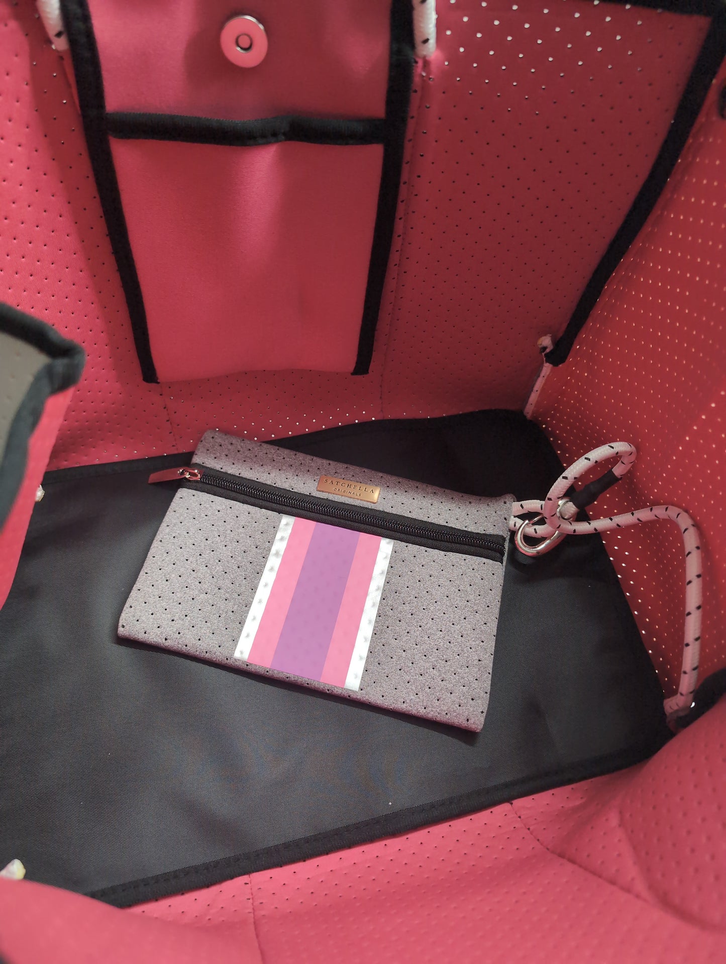 Printed Neoprene Large Tote by Satchella Originals - Grey/Pink