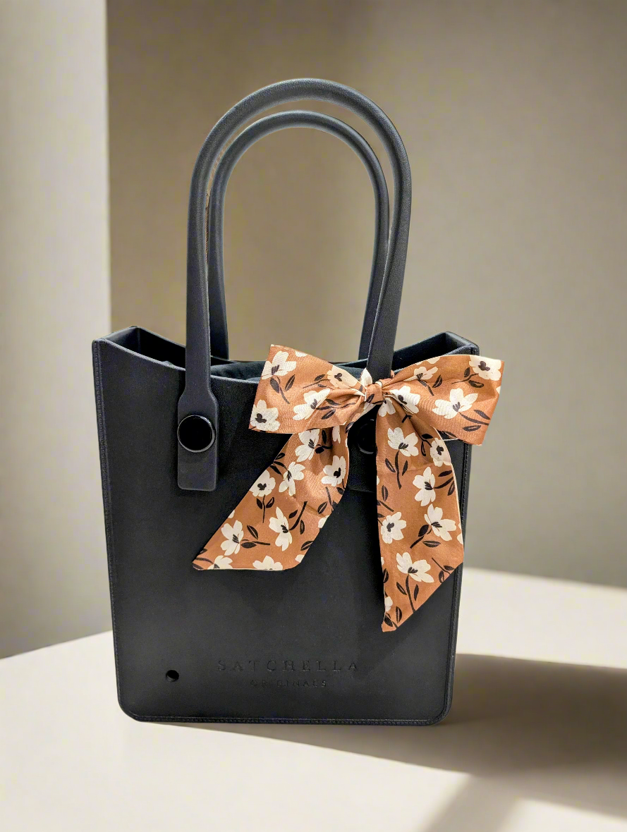 EVA Tote bag with Insert and charm - Black